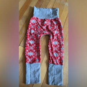 Grow with me pants, festive winter